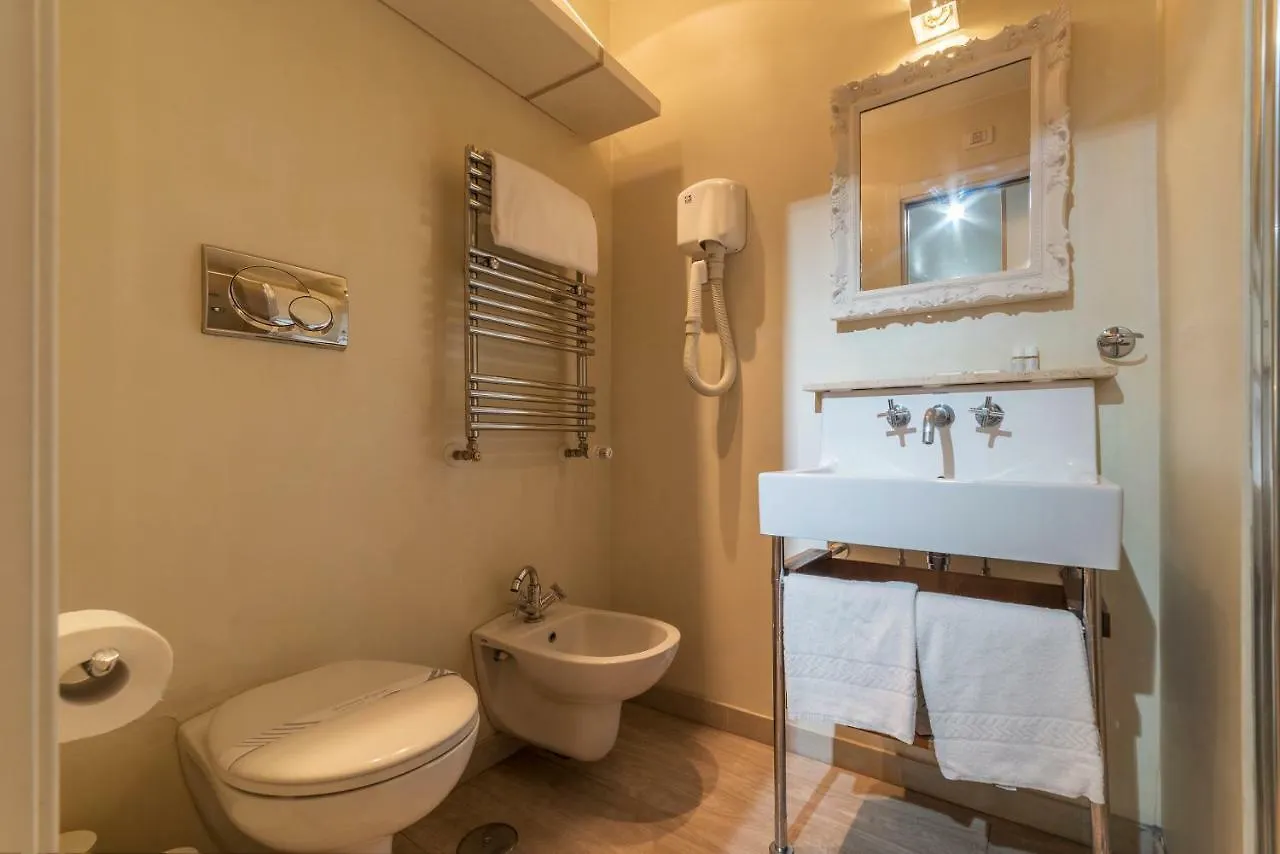 Nina Casetta De Trastevere Guest House Rome Italy