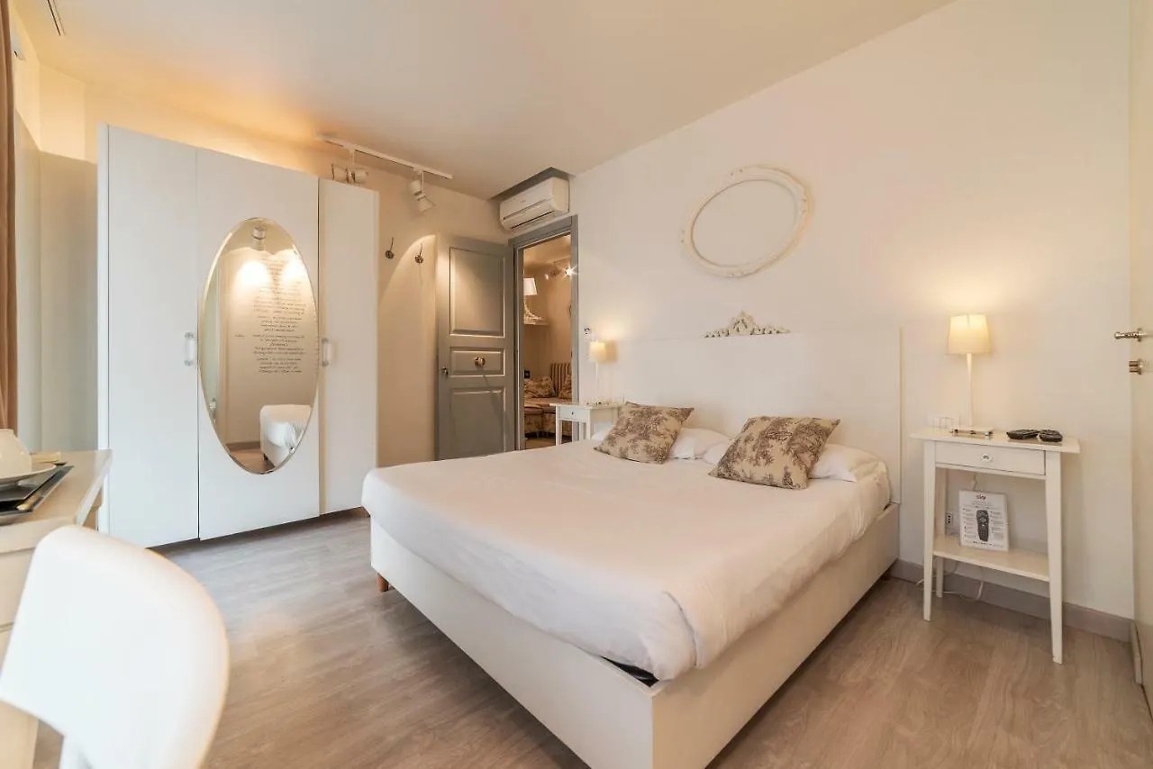 Nina Casetta De Trastevere Guest House Rome